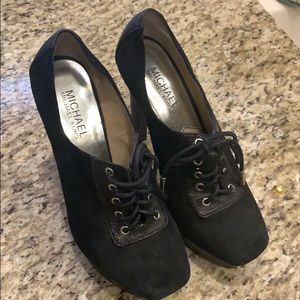 MICHAEL KORS SHOE SIZE 71/2